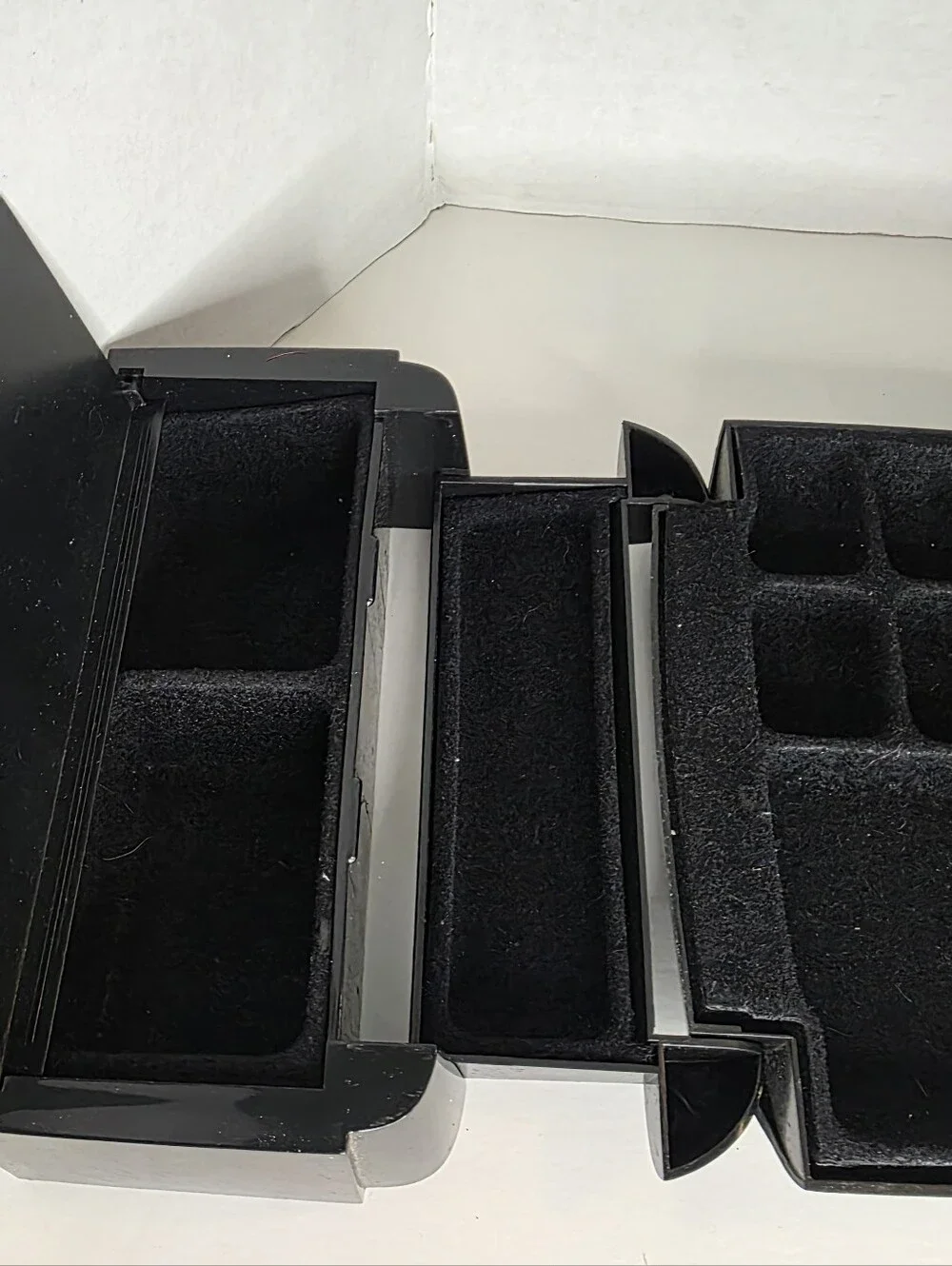 1980s Vintage The Jewel Kit Expandable Fold-Out Jewelry Box by Ingenious Designs